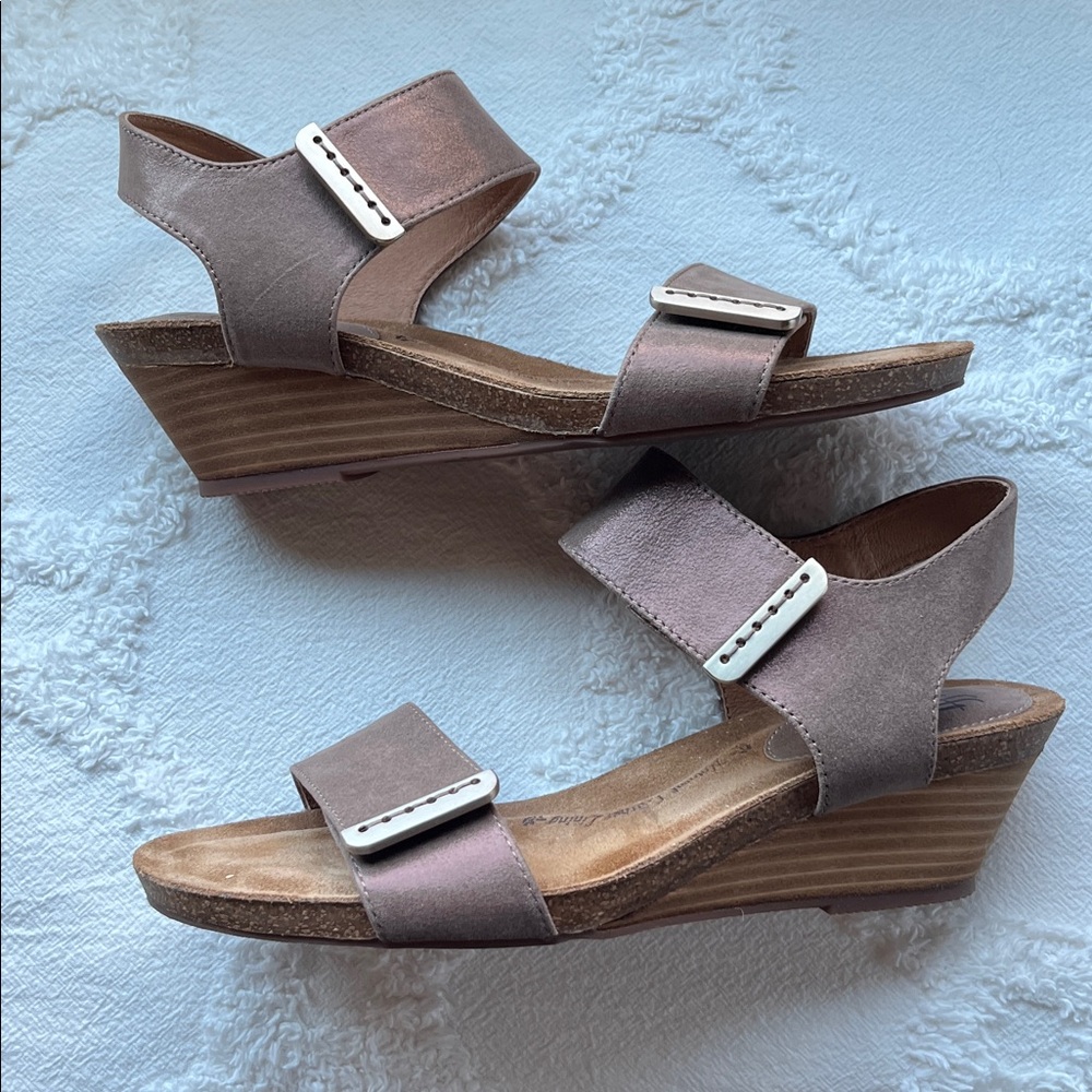 Women's Sofft Wedge Sandals in Verdi